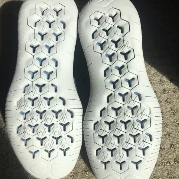 Women’s Nike Free RN Motion Flyknit 2018 - Picture 4 of 4